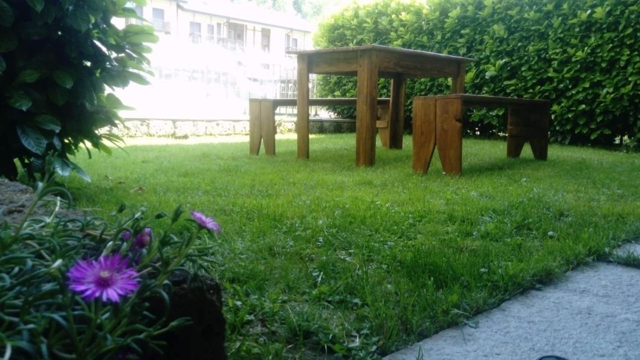 Apartamento La Casa Dei Dalmass Vernante Exterior foto